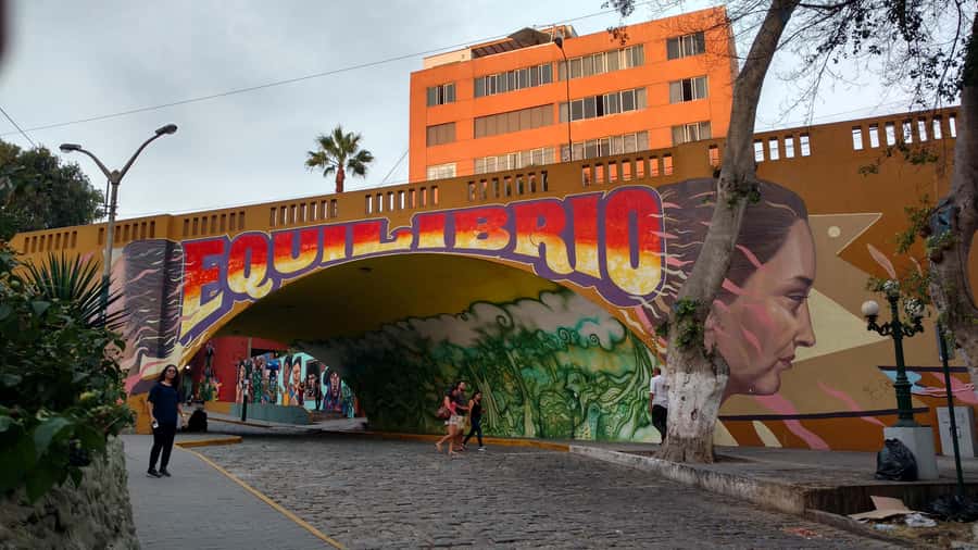 Lima:Half-Day Pachacamac, Barranco & Chorrillos Private Tour - Key points at a glance