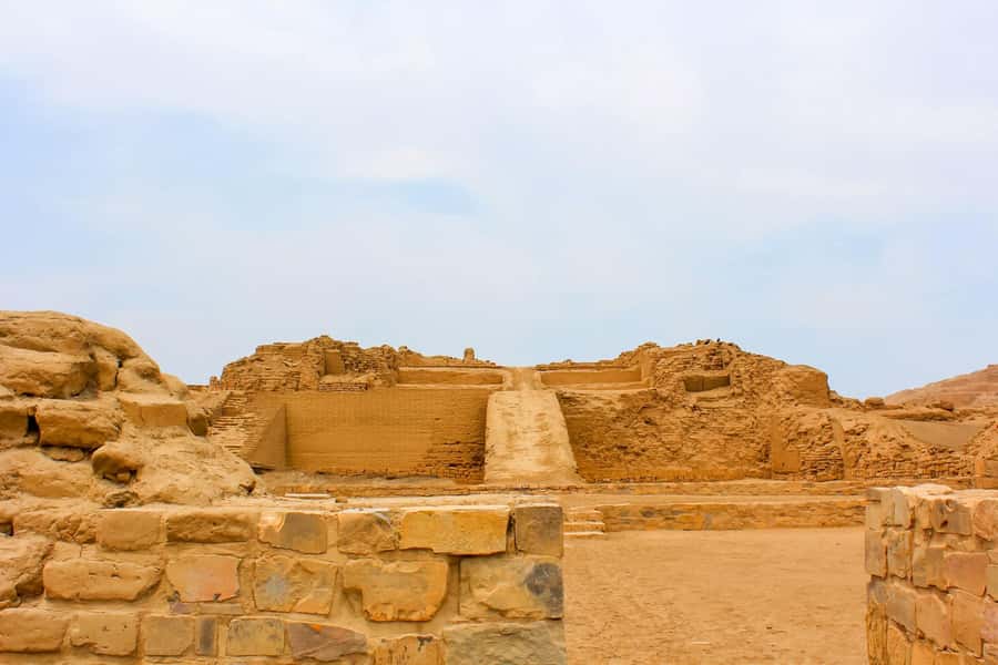 Lima:Half-Day Pachacamac, Barranco & Chorrillos Private Tour - Barranco’s Bridge of Sighs and old streets