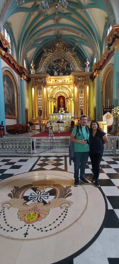Lima: Historic Center Walking Tour with Pisco Sour Tasting - San Francisco and the artisan gallery