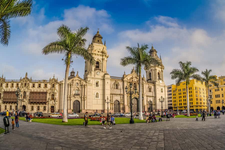 Lima: Historic Downtown, Miraflores & Catacombs Private Tour - How much do you get for $75?