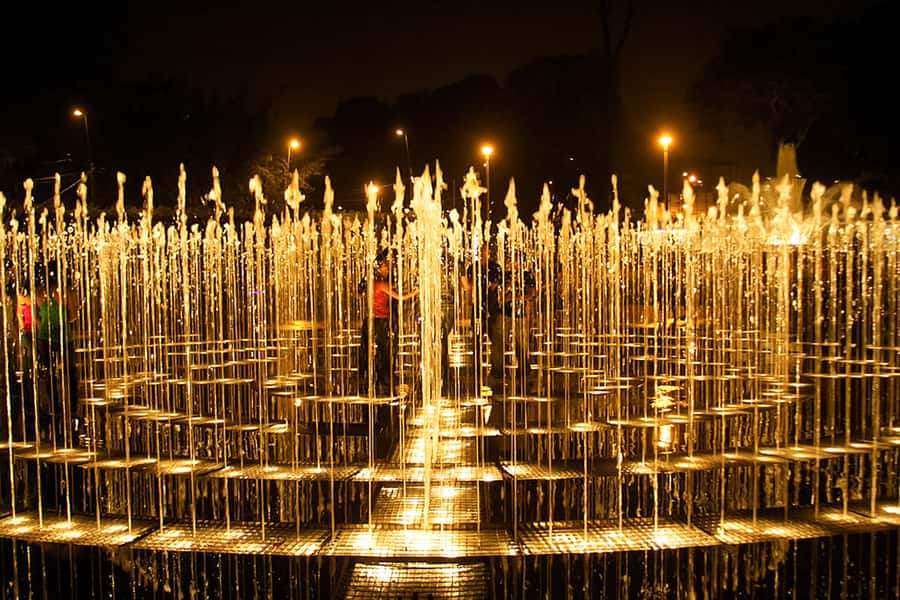 Lima: Lights, Pisco, and Fun Night Tour and Pisco Tasting - Street food chosen around your appetite