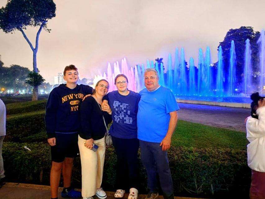 Lima: Magic Water Circuit Light Show Tour with Pickup - The Fantasy Fountain show