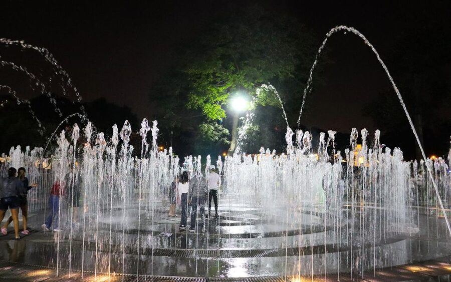 Lima: Magic Water Circuit Tour w/ Transfer & Ticket - What the guide adds to a light show