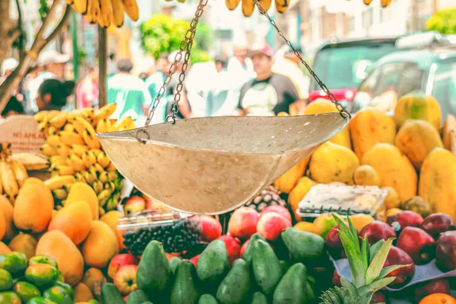Lima: Miraflores Trending Flavors Half-Day Walking Tour - Sweet breaks at Tortas Lucas