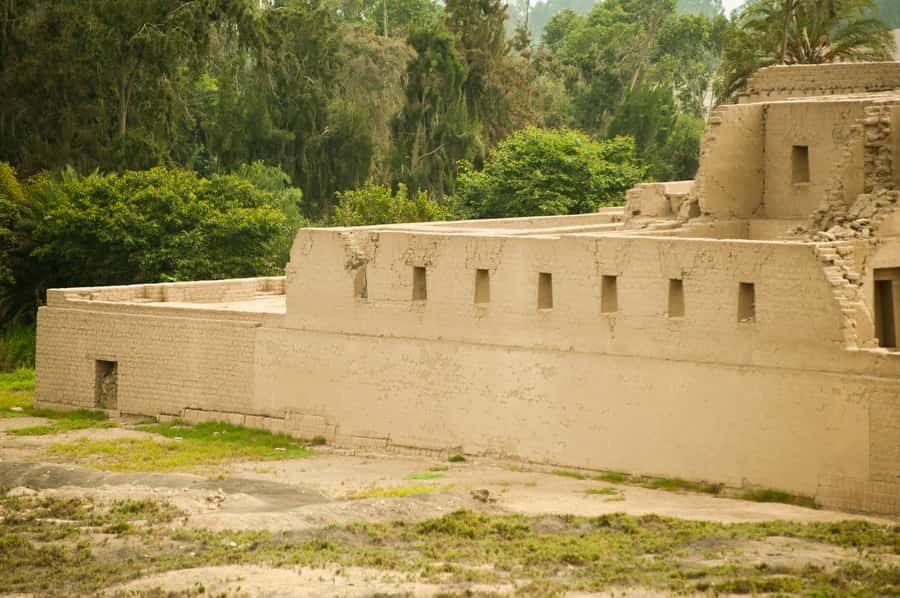 Lima: Pachacamac Ruins & Barranco Half-Day Guided Tour - The Temple of the Sun provides the payoff