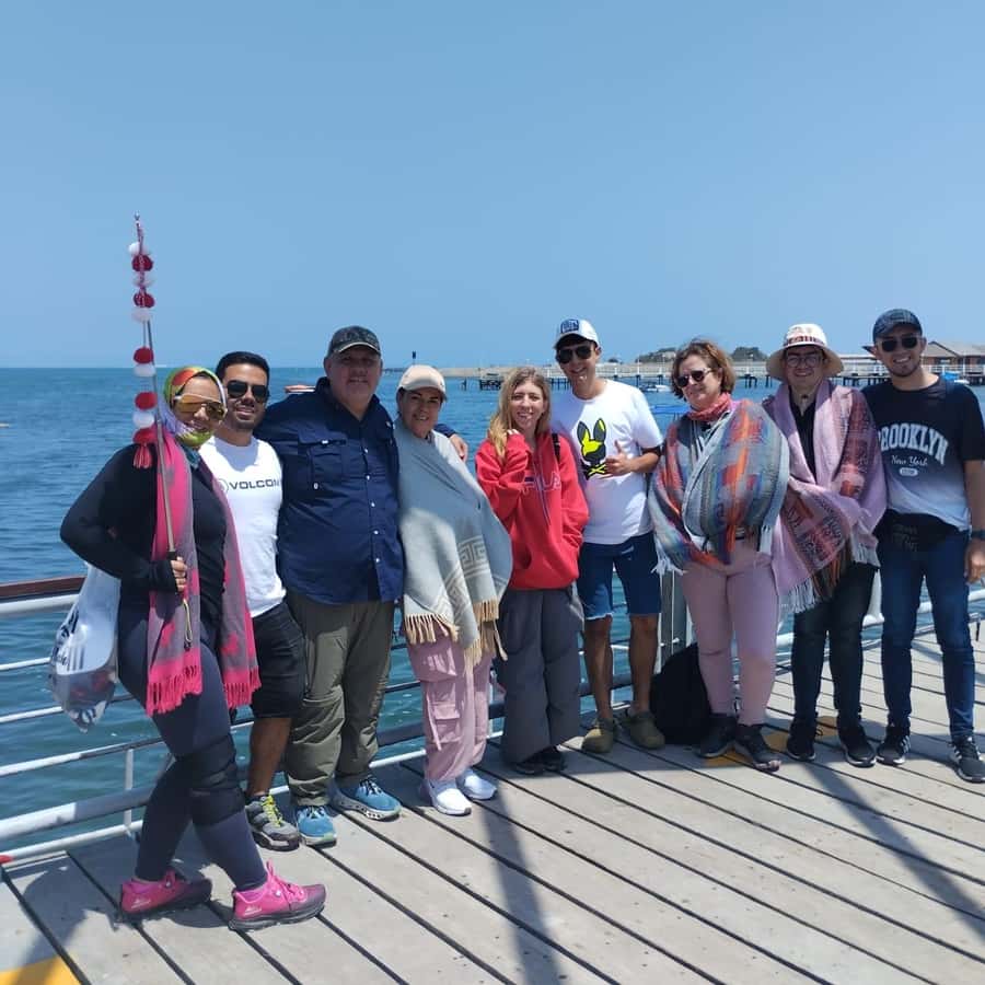 Lima: Paracas and the Huacachina Oasis Guided Day Tour - Pisco, wine, and an Ica lunch