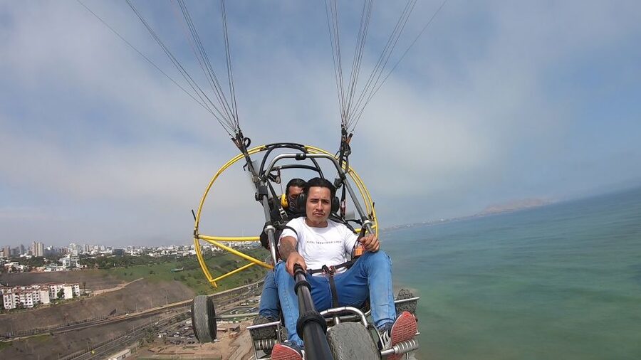 Lima: Paragliding Flight Over Costa Verde Districts - Is $54 a fair price?