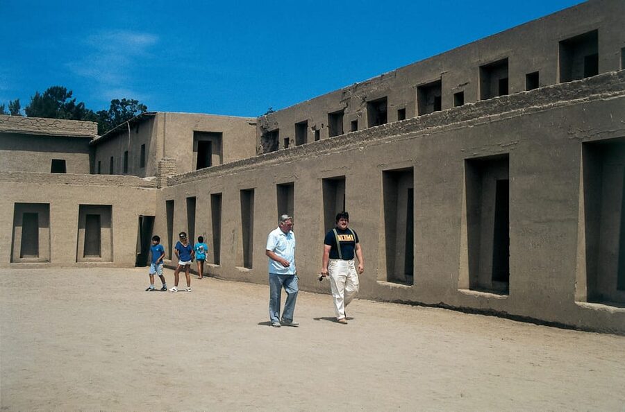 Lima: Pre-Inca Temple of Pachacamac - What the guide adds to the ruins