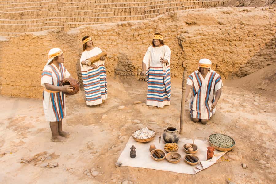 Lima: Private Tour to Huaca Pucllana and Huaca Mateo Salado - The transfer from Miraflores to Pueblo Libre