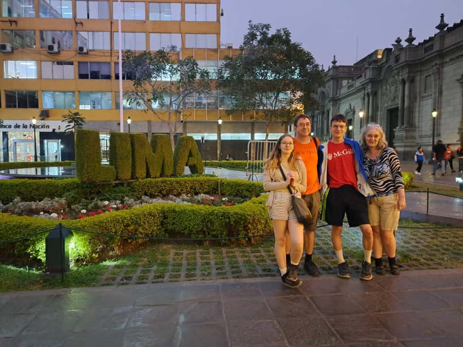 Lima: Water Magic Circuit, Downtown and Catacombs Night Tour - How much history can fit into four hours?