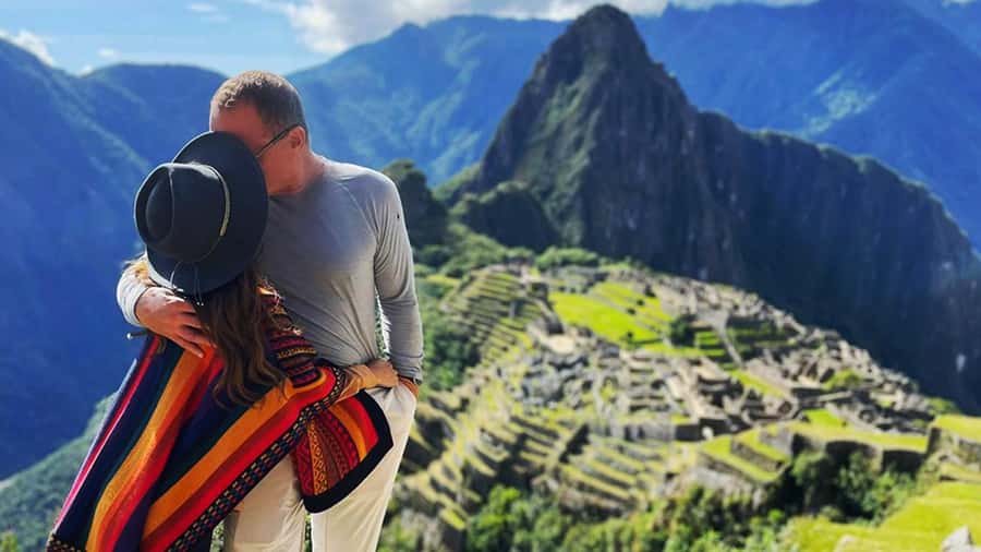 Machu Picchu: 1-day tour by Vistadome Observatory train - The Vistadome ride from Ollantaytambo