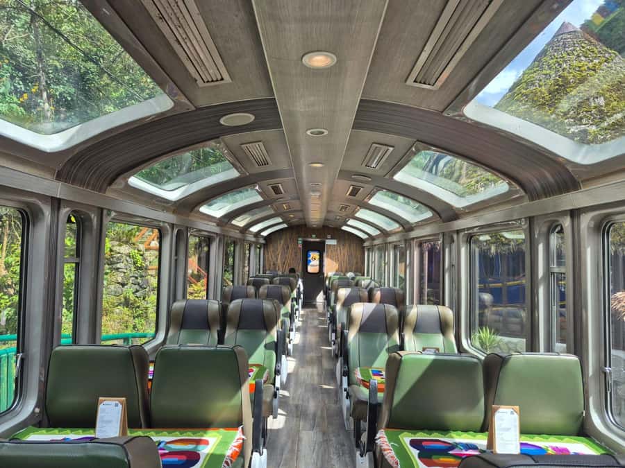 Machu Picchu: 1-day tour by Vistadome Panoramic train - Lunch, free time, and the return train
