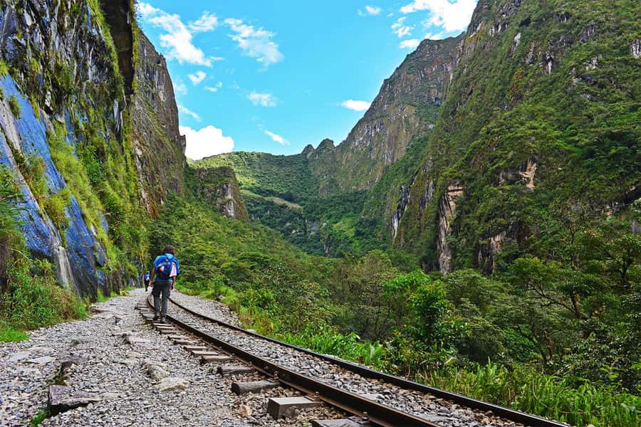 Machu Picchu 2 Days / 1 Night (By Bus) - Cusco to Abra de Malaga at 4,316 meters