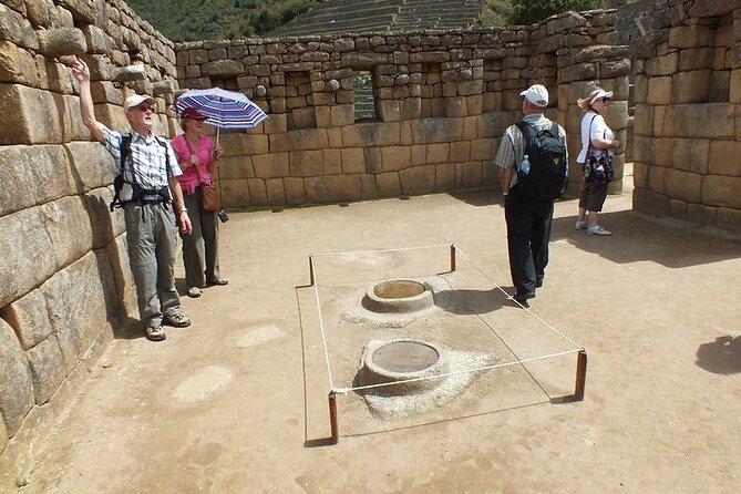 Machu Picchu Private Archaeological and Historical Guided Tour - Starting in Aguas Calientes and reaching the entrance