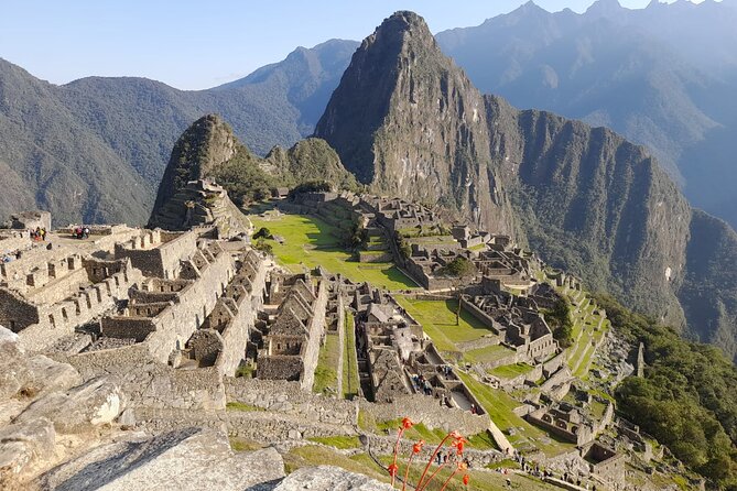 Machu Picchu Private Archaeological and Historical Guided Tour - The role of Huayna Picchu in the view