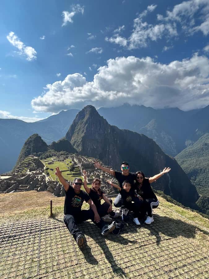 Machu Picchu: Private Tour Guide Service for up to 15 people - Starting inside Machu Picchu with the right circuit