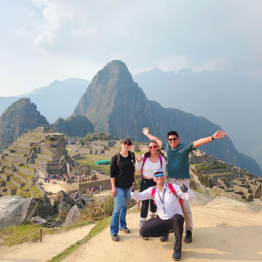 Machu Picchu: Tour Guide Service & Entrance Ticket Circuit-2 - Circuit 2 and the classic Machu Picchu experience