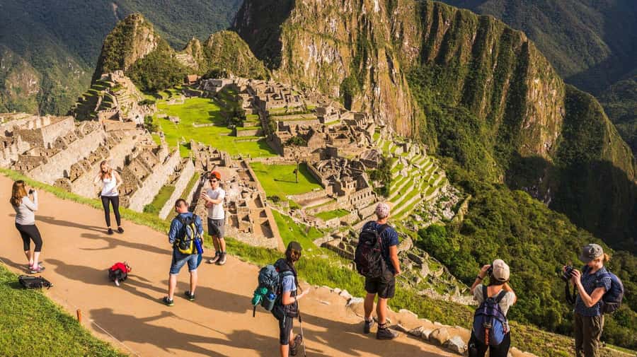 Machu Picchu: Tour Guide Service & Entrance Ticket Circuit-2 - What the three-hour schedule feels like
