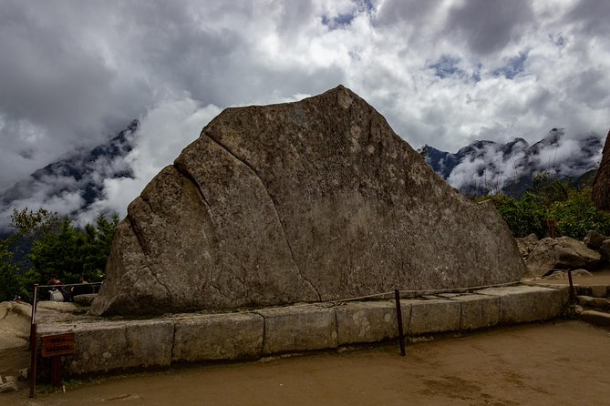 MachuPicchu Private Full Day Tour by Vistadome train from Cusco - Buffet lunch in Aguas Calientes