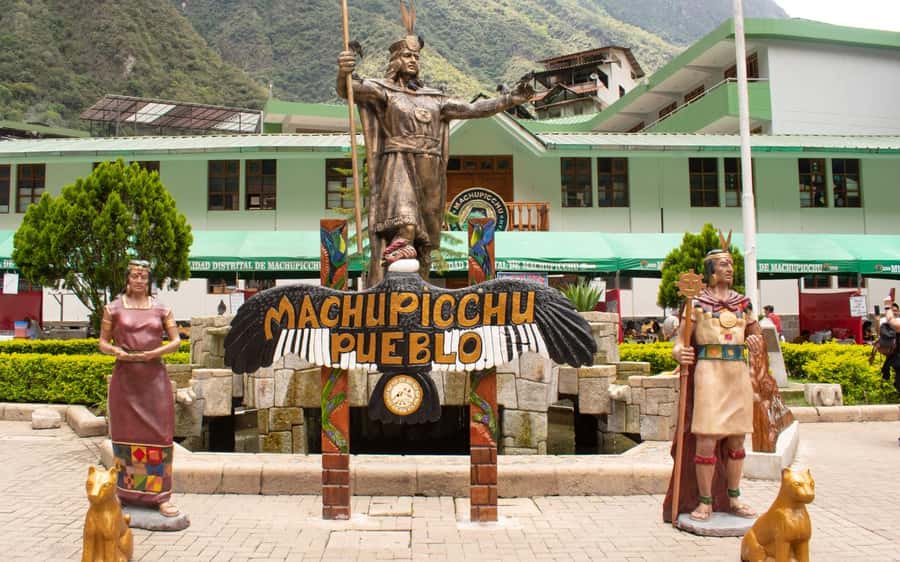 Machupicchu tour by tourist train in 2 days - Leaving Cusco at 9:00 a.m. for Ollantaytambo