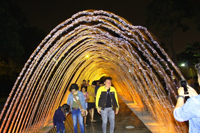 Magic Fountains Park & Bohemian Barranco at Night (Small Group) - Small-group size and the value of hotel transport