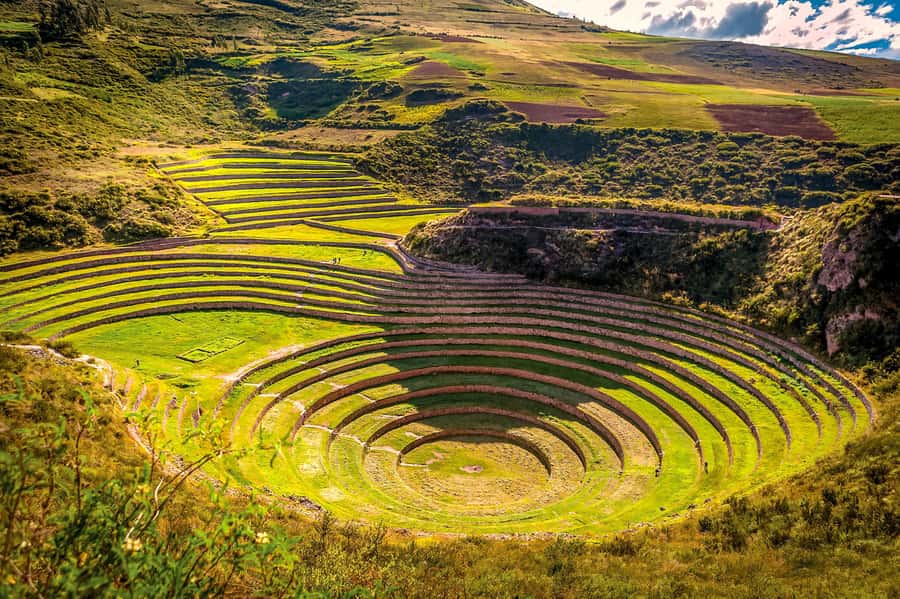 Maras Moray Sacred Valley Tour from Cusco - What the guide adds at Moray and Maras
