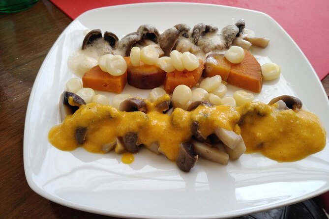 Market Tour, Tasting of 35 Fruits, and 4-Course Peruvian Cooking Class in Lima - Who should book this experience?