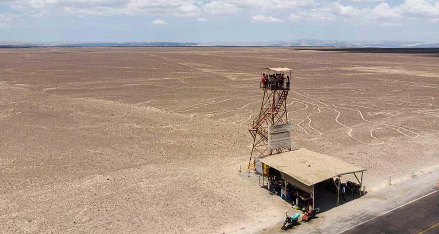 Nazca : Mirador of Nazca Lines - From Nazca hotel pickup to the desert highway