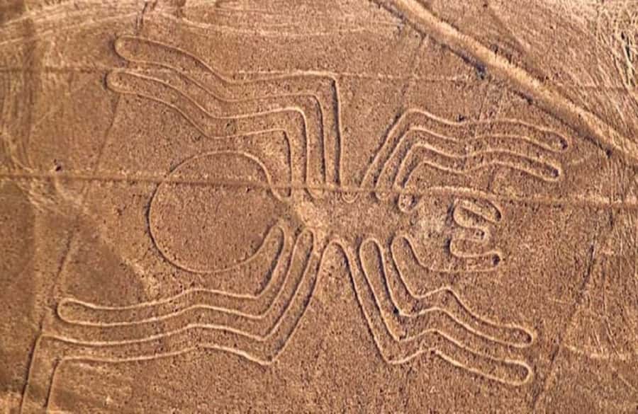 Nazca: Overflight of the Nazca Lines - From central Nazca to Maria Reiche Aerodrome