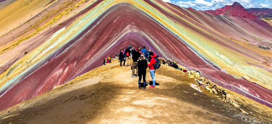 One day tour to Rainbow Mountain and Red Valley (optional) - What the Cusco pickup and transport mean for you