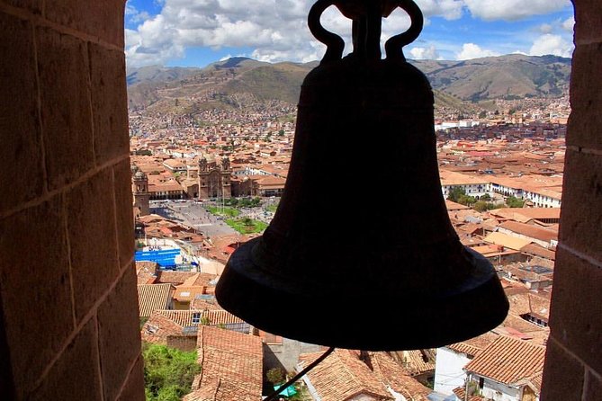 Open Bus Cusco City Tour - A quick ride from Plaza de Armas to the hills above Cusco
