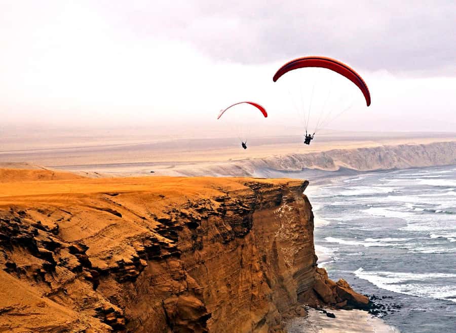 Paracas : Paragliding - Fly Like a Bird - Morning timing and changing conditions