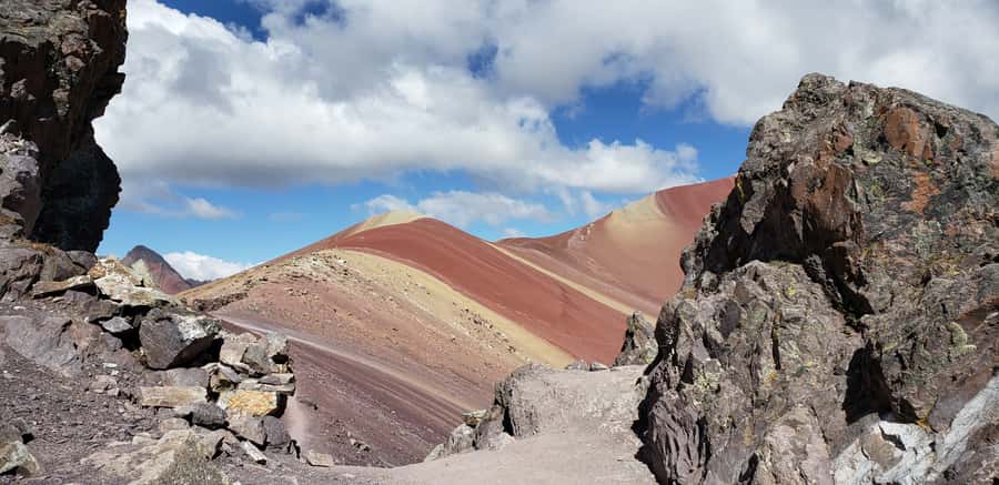 Peru: Rainbow Mountain and Red Valley View Point Tour - Red Valley, where the soil changes the mood