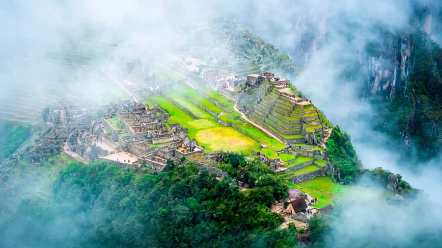 Private & Flexible 3-Hour Guided Tour of Machu Picchu - The first views of Machu Picchu