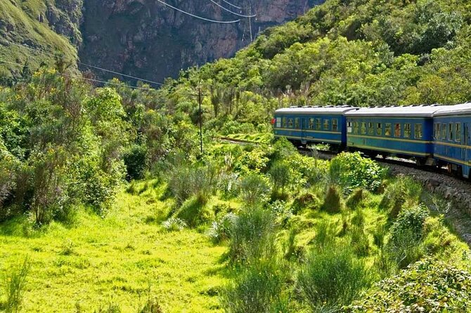 Private Machu Picchu 1 Day Tour from Poroy Cusco - The early ride to Poroy station