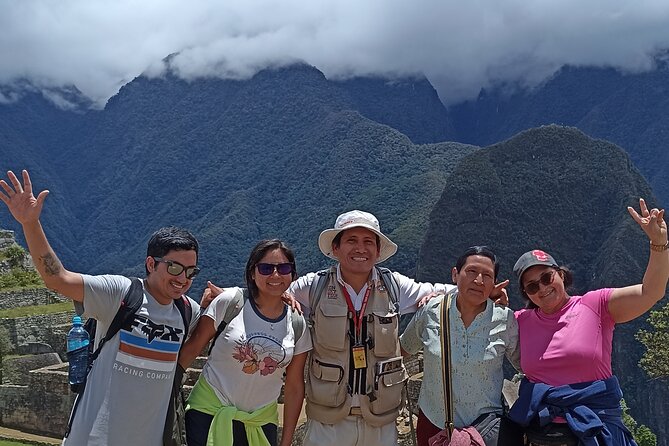 Private Tour Guide in Machupicchu from Aguas Calientes. - The photo stops are part of the value