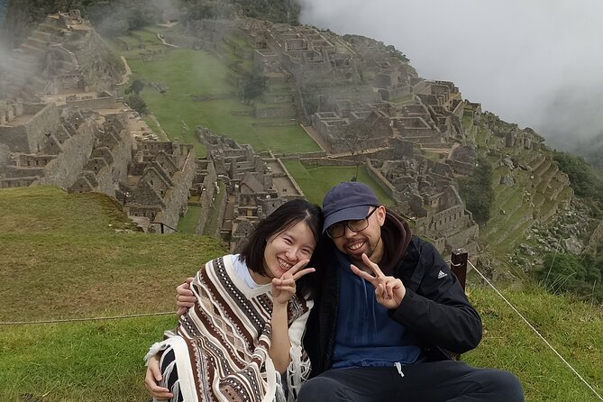 Private Tour Guide in Machupicchu from Aguas Calientes. - What the $96 price really covers