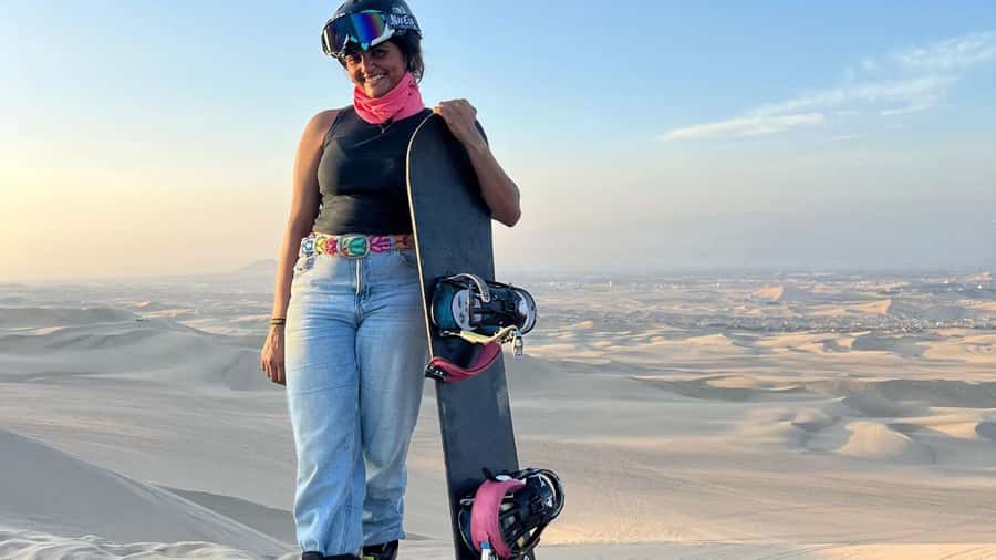 Pro Sanboarding or skiing in Huacachina from Lima - Day trip - Learning to sandboard or sand ski
