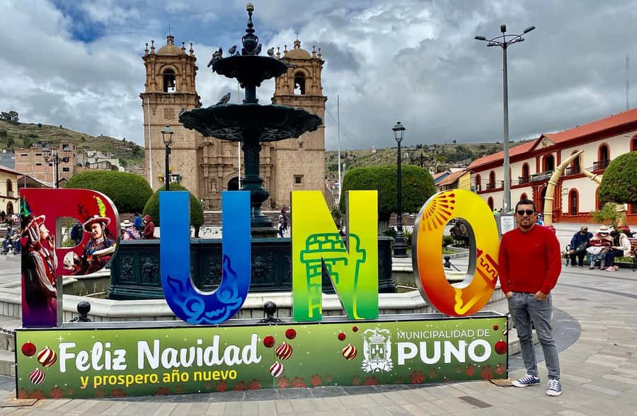 Puno: History and Culture Walking Tour - Start at Plaza de Armas and get your bearings