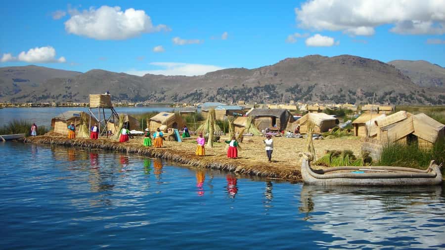 Puno: Lake Titicaca, Uros, and Taquile Full-Day Tour - What this Lake Titicaca day trip is really like