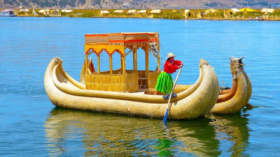 Puno: Lake Titicaca, Uros, and Taquile Full-Day Tour - Uros: islands made from totora reeds
