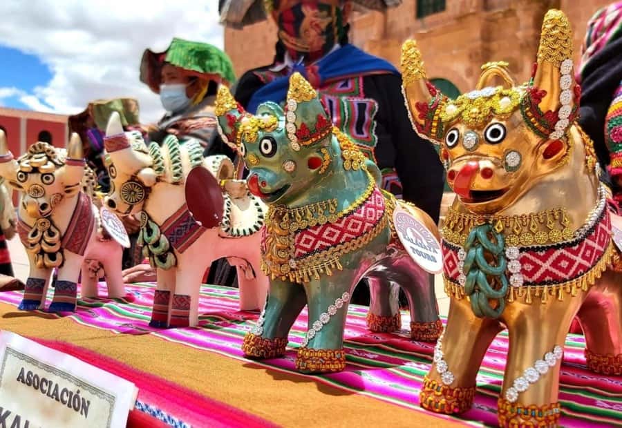 Puno: Route Of The Sun to Cusco with Lunch and Ticket Option - Buffet Lunch Breaks Up the Long Bus Ride