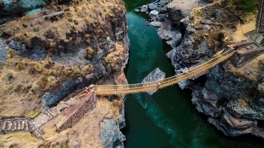 Queswachaka : Tour Inca bridge - The 4:00 a.m. pickup from central Cusco