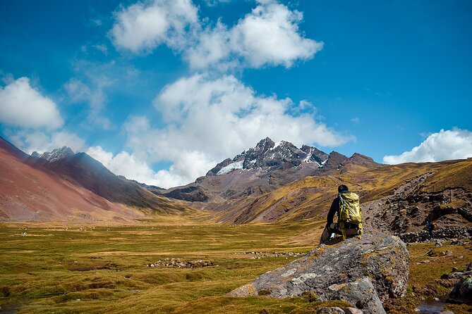 Rainbow Mountain and Red Valley Hike – 2 Days / 1 Night - The Red Valley and its two viewpoints