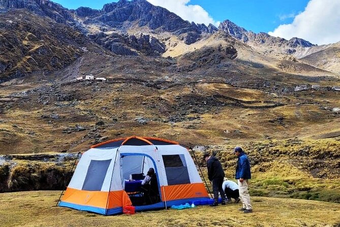 Rainbow Mountain & Red Valley Premium Tour with picnic - What the $190 price really covers