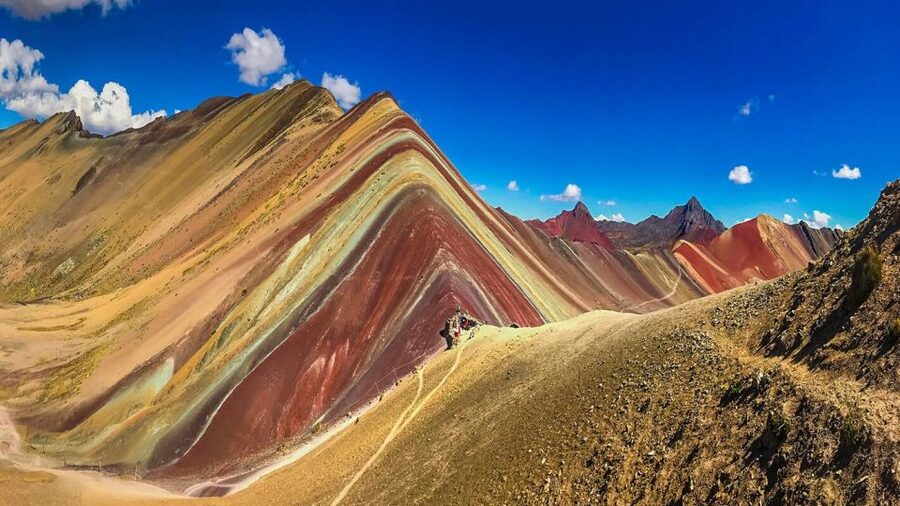 Rainbow Mountain tour and Machu Picchu tour by train - Should you book it?
