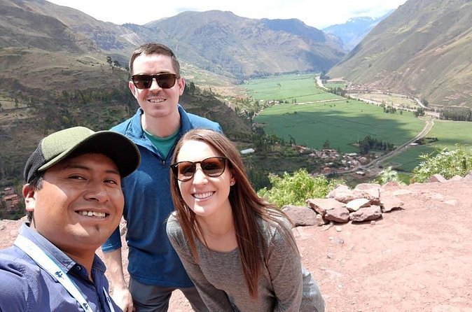 Sacred Valley Full-Day Private Tour from Urubamba & Ollantaytambo - Lunch near Maras, with room for local food