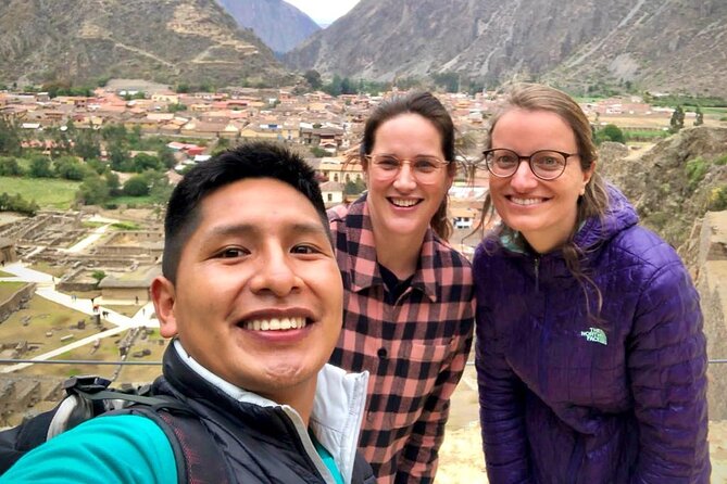 Sacred Valley of the Incas Tour with Moray & the Salt Mines - Starting at Taray and climbing toward Pisac
