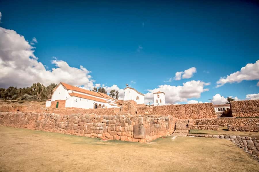 Sacred Valley: Ollantaytambo, Chinchero And Yucay With Lunch - Chinchero, mountain views and Andean craft