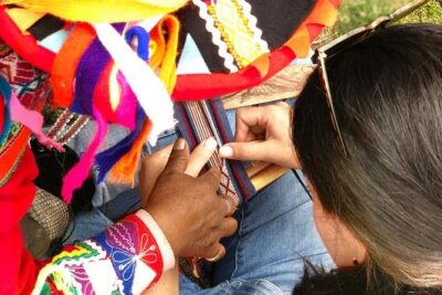 Sacred Valley Textile Workshop – Dyeing & Weaving in Cusco